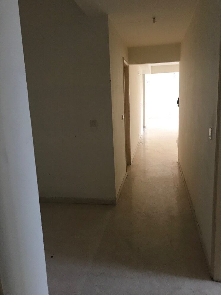 undefined, dlf-the-summit 4 Bedroom 3400 Sq.Ft. Apartment In Dlf Phase V Gurgaon 7880068