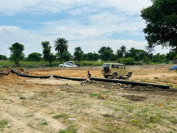  Plot For Sale in Sector 105