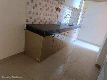 रेसिडेंशियल फ्लैट वर्ग फुट फॉर रेंट इन सिद्धार्थ विहार ग़ाज़ियाबाद  7880169