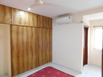 Furnished Amenities in 2 BHK Builder Floor at Kondapur – for Rent
