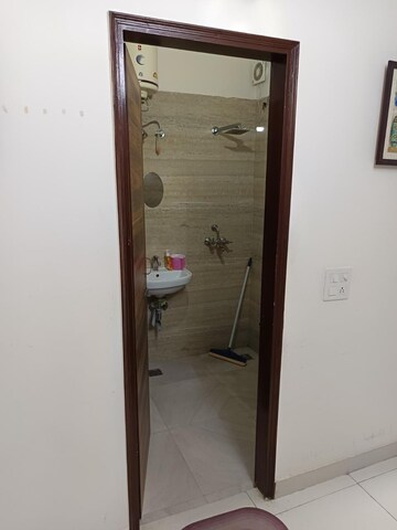 Bathroom in 3 BHK Builder Floor at Shivalik City, Mohali Sector 127 – for Rent