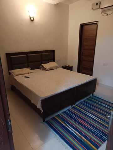Bedroom in 3 BHK Builder Floor at Shivalik City, Mohali Sector 127 – for Rent