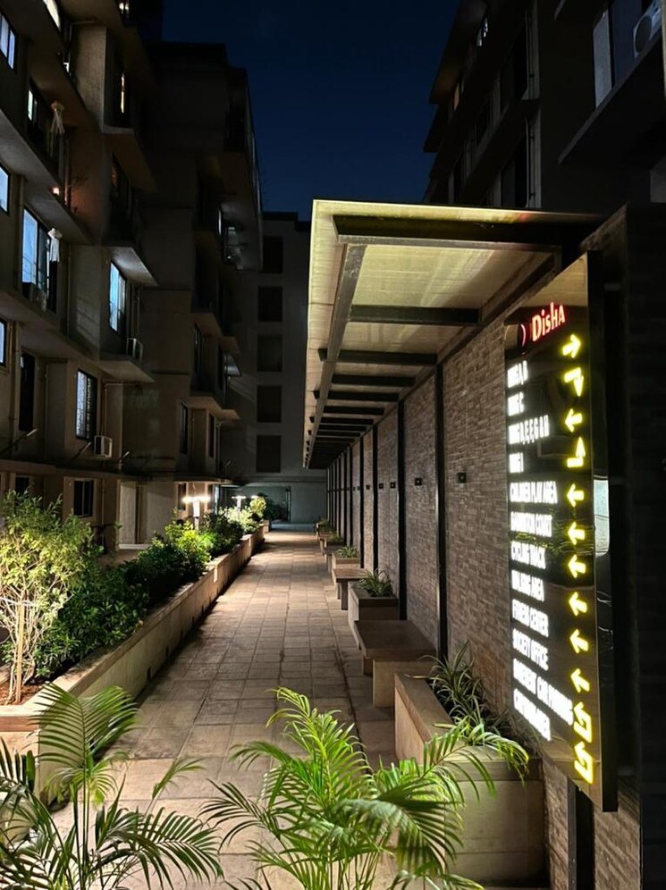 Master Bedroom, fortune-florence 3 Bedroom 1326 Sq.Ft. Apartment In Borivali East Mumbai 7880305