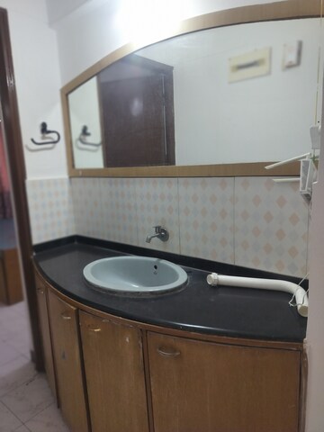 Master Bedroom in 2 BHK Apartment at Magarpatta Daffodils Apartment, Hadapsar – for Rent