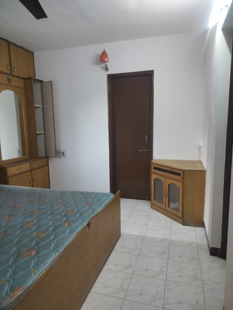 Bedroom, magarpatta-daffodils-apartment 2 Bedroom 1000 Sq.Ft. Apartment In Hadapsar Pune 7880332