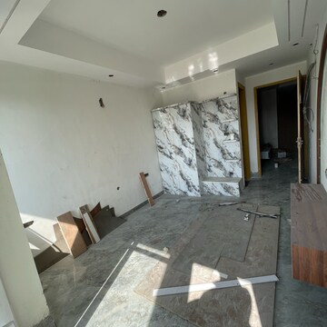 Room in 3 BHK Builder Floor at Sahastradhara – for Sale