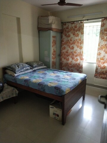 Bedroom in 2 BHK Apartment at Dosti Lotus, Wadala – for Rent