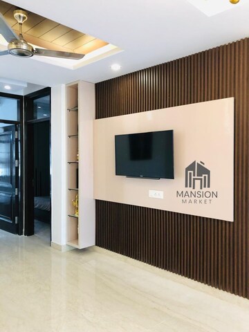 Room in 4 BHK Builder Floor at SS Mayfield Gardens, Sector 51 – for Sale
