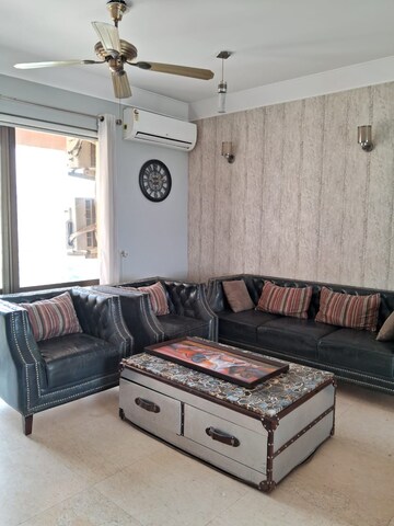 Bedroom in 3 BHK Apartment at Unitech Fresco, Sector 50 – for Rent