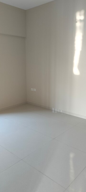 Master Bedroom in 3 BHK Apartment at Shapoorji Pallonji Epsilon, Kandivali East – for Rent
