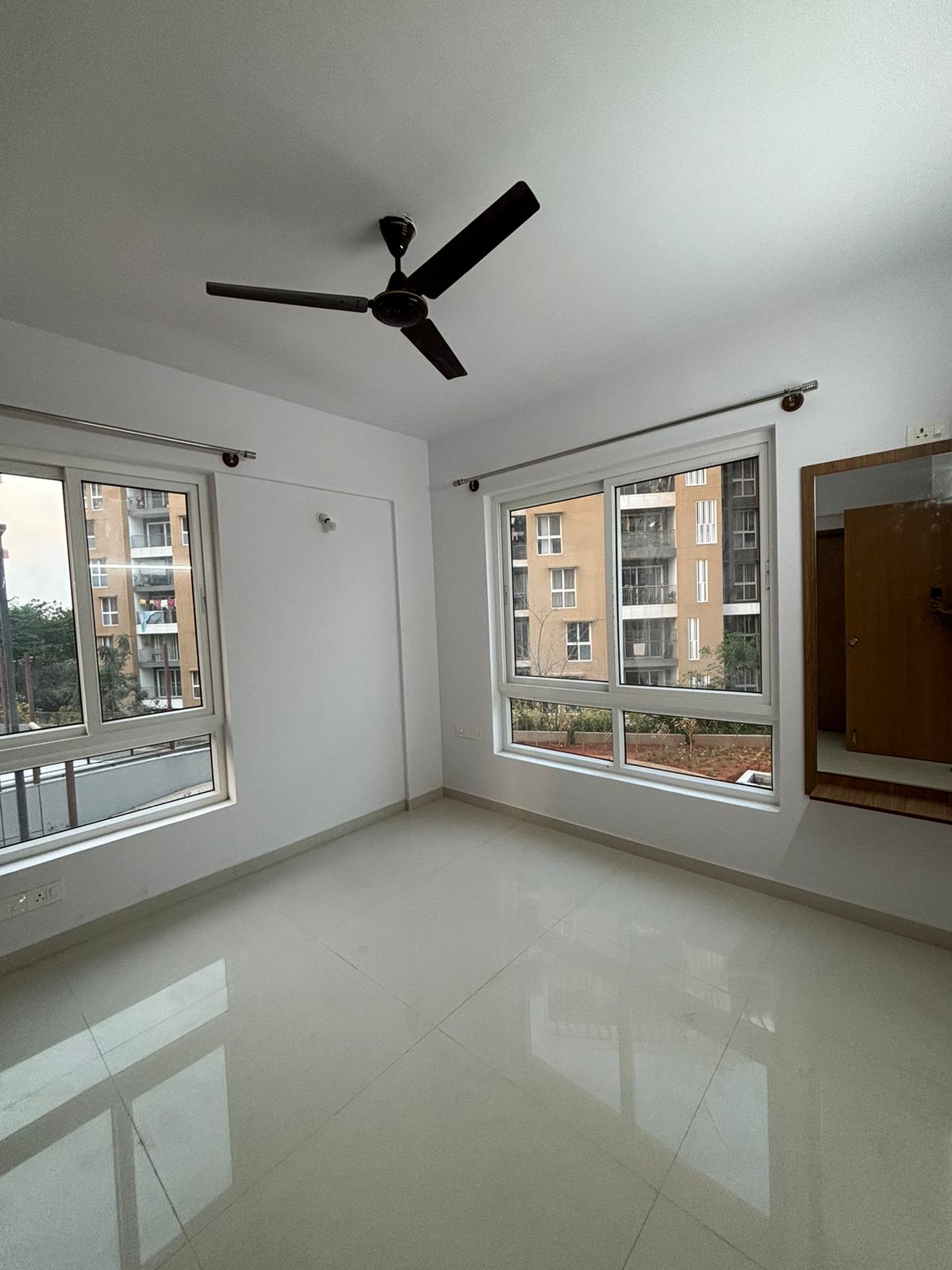 1 BHK 610 Sq.Ft. Apartment in Ajmera Nucleus