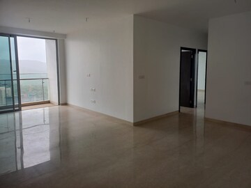 Room in 3 BHK Apartment at SD Epsilon, Kandivali East – for Rent