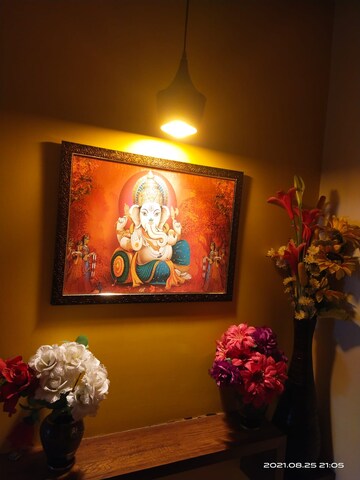 Room in 3 BHK Apartment at Gota – for Rent