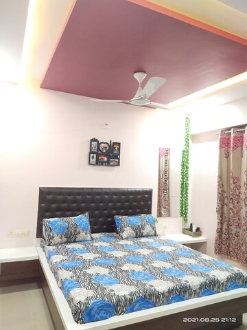 Bedroom in 3 BHK Apartment at Gota – for Rent