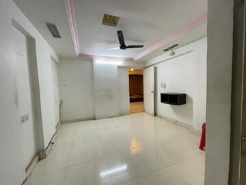 Bedroom in 2 BHK Apartment at RNA Courtyard, Mira Road – for Rent