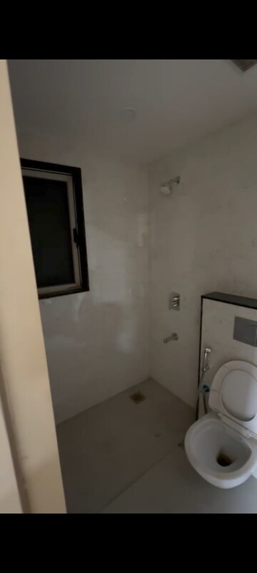 Master Bedroom in 2 BHK Apartment at Parel – for Rent