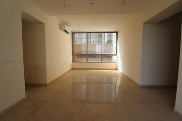 Room in 2.5 BHK Apartment at Piramal Vaikunth, Balkum Pada – for Sale