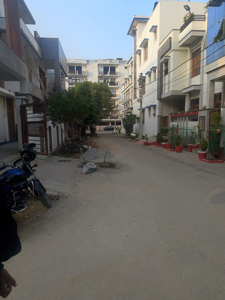Exterior View, gomti nagar  2100 Sq.Yd. Plot In Gomti Nagar Lucknow 7880637