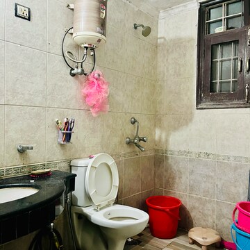 Bathroom in 3.5 BHK Apartment at HSIIDC Sidco Aravali, Sector M 1 – for Rent