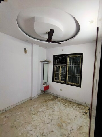 Bathroom in 2 BHK Builder Floor at Uttam Nagar – for Rent