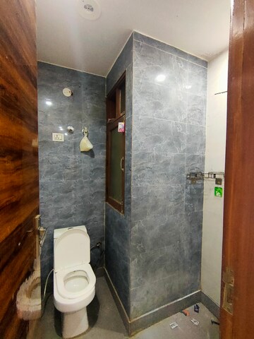 Furnished Amenities in 2 BHK Builder Floor at Uttam Nagar – for Rent