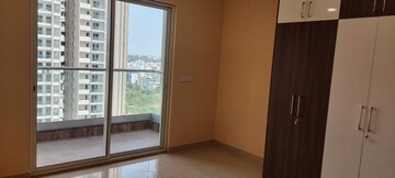 Room in 3 BHK Apartment at Aurobindo Kohinoor, Serilingampally – for Rent