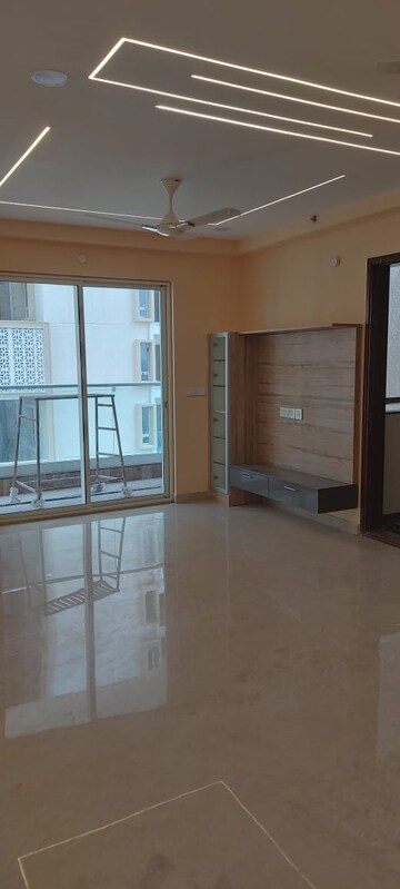 Room in 3 BHK Apartment at Aurobindo Kohinoor, Serilingampally – for Rent