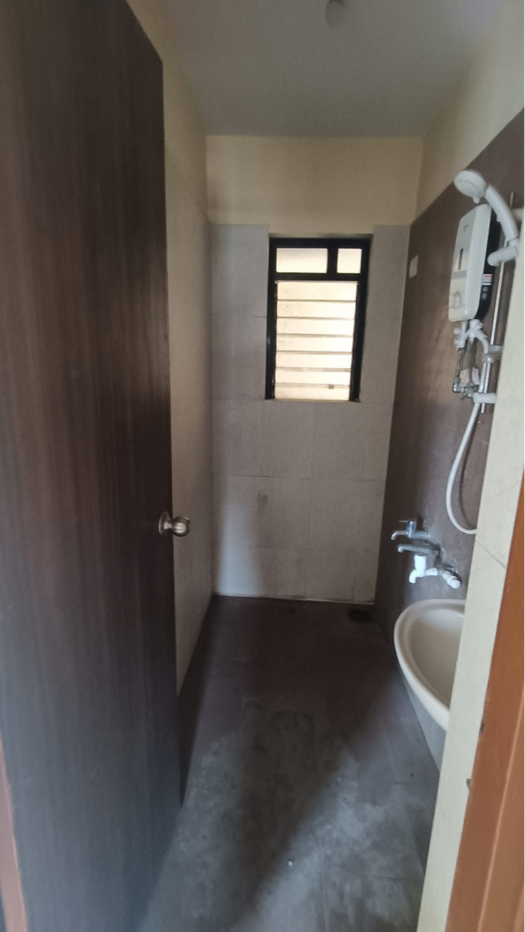Bathroom, raunak-city-phase-3 1 Bedroom 607 Sq.Ft. Apartment In Khadakpada Thane 7880847