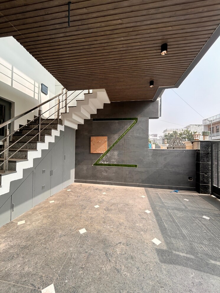  Parking, sector 123 4 Bedroom 200 Sq.Yd. Independent House In Sector 123 Mohali 7880878