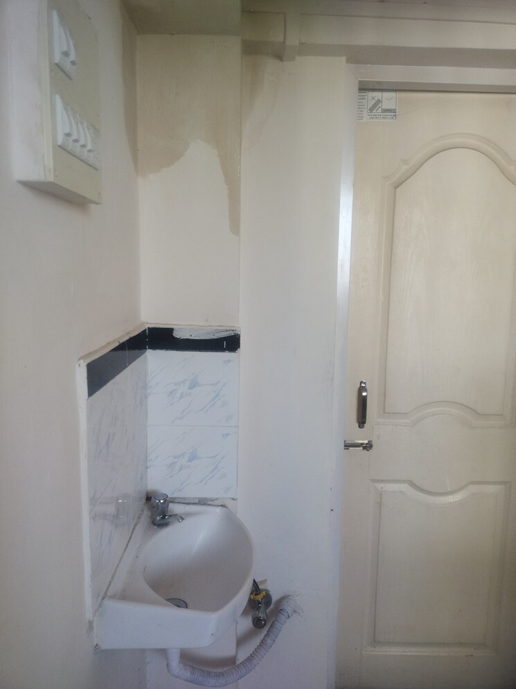 Bathroom, hill-view-chs-antop-hill 1 Bedroom 310 Sq.Ft. Apartment In Antop Hill Mumbai 7880877