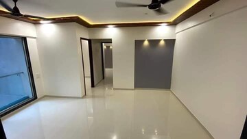Room in 2 BHK Apartment at Bredco Viceroy Court, Kandivali East – for Rent