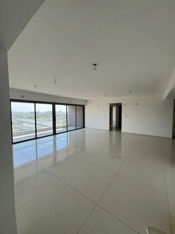 Master Bedroom in 4 BHK Apartment at Goyal Olive Greens, Gota – for Rent