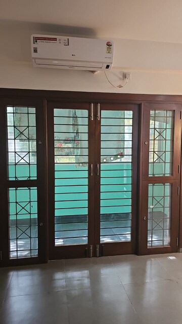 Room in 3 BHK Apartment at Aditya Apartments Domlur, Domlur – for Rent
