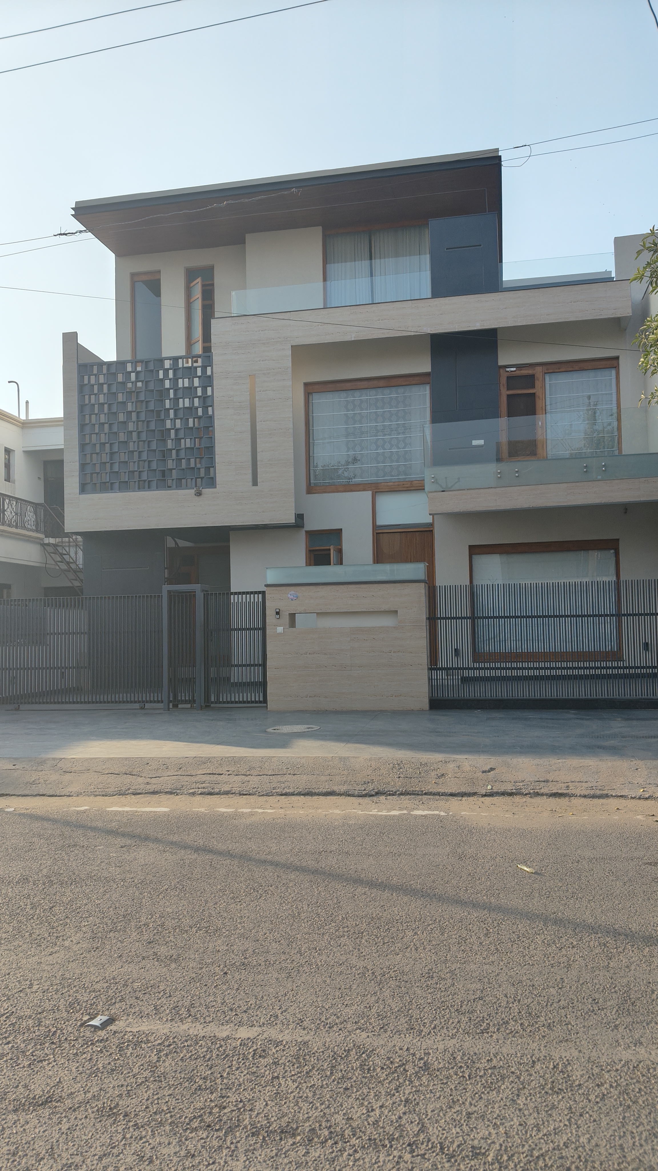 6 BHK + Servant Room Villa For Sale in D R Estate 