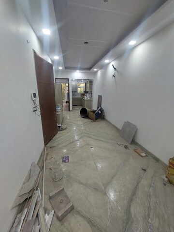 Building Lobby in 2 BHK Builder Floor at Delhi Cantonment – for Sale