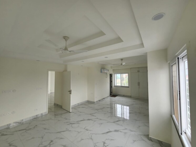 undefined, sns-palace 3 Bedroom 2500 Sq.Ft. Apartment In Mg Road Bangalore 7881032