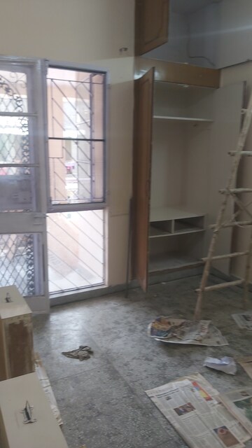Kitchen in 2.5 BHK Apartment at Mayur Vihar 1 – for Sale