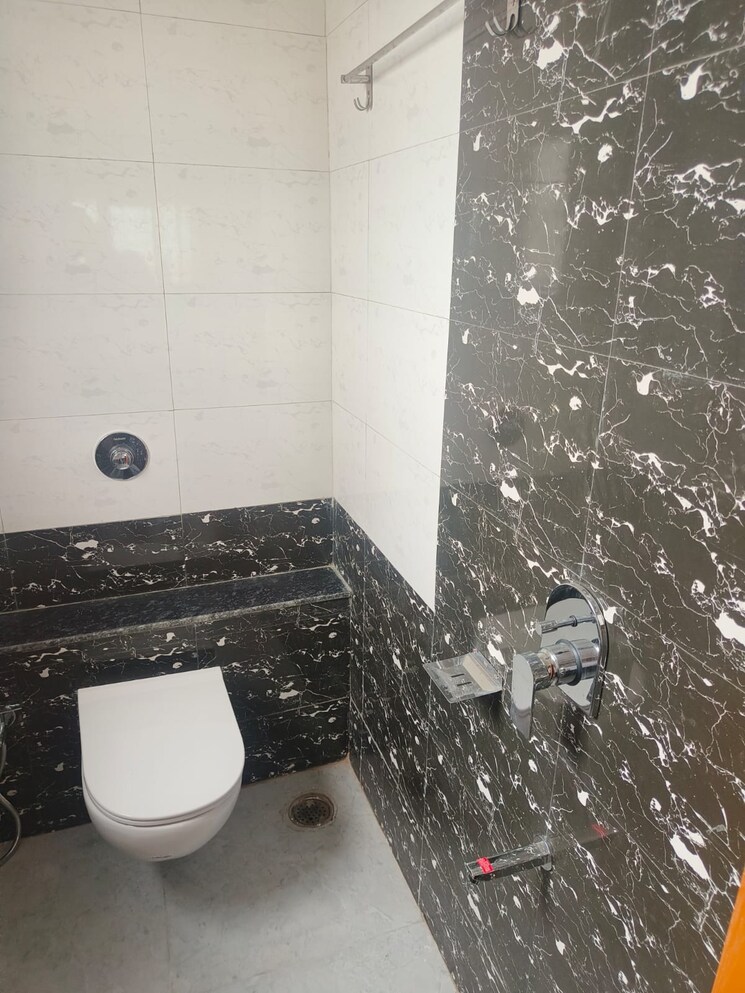 Bathroom, shri-ganesh-apartments-rasta-peth 2 Bedroom 800 Sq.Ft. Apartment In Rasta Peth Pune 7881069