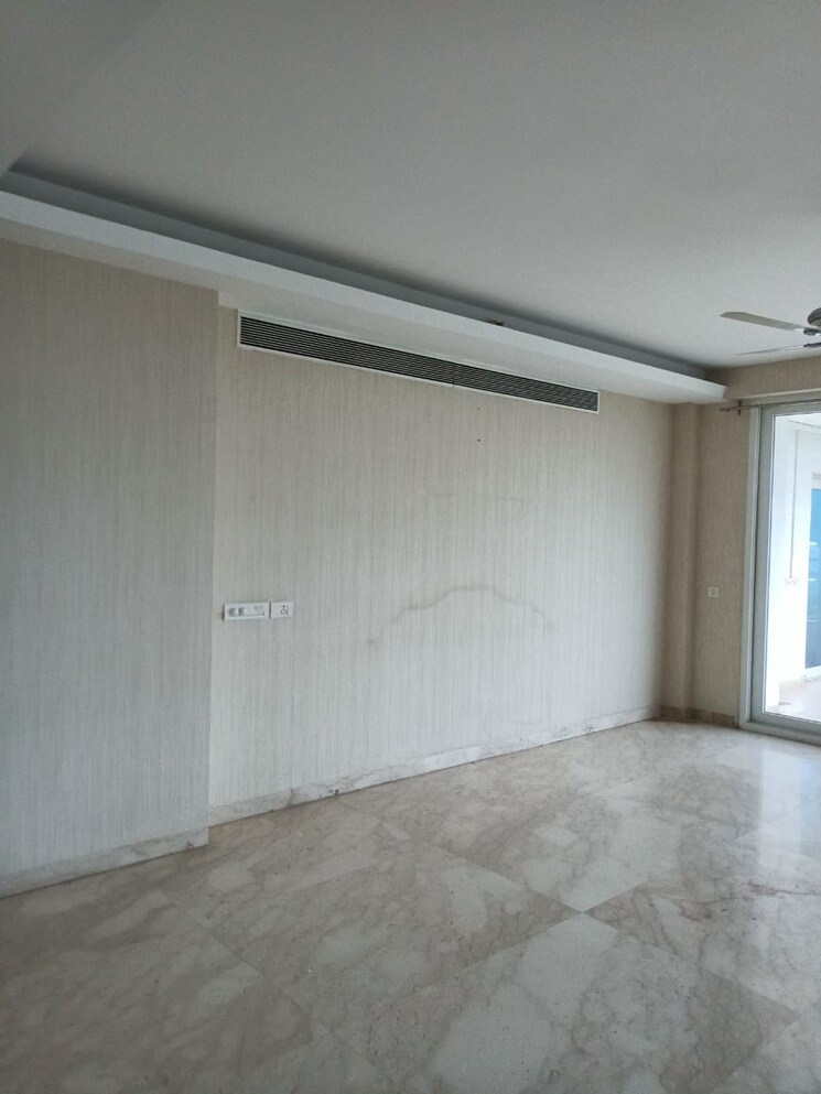Room, omaxe-forest-spa 4 Bedroom 3900 Sq.Ft. Apartment In Sector 93b Noida 7881093