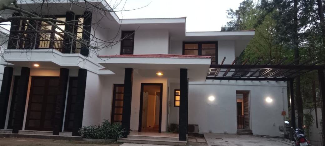 4 BHK + Servant Room Villa For Sale in Vipul Tatvam Villas