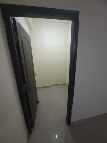 Furnished Amenities in 3 BHK Apartment at HSCC Apartments, Phi Iii Greater Noida – for Rent