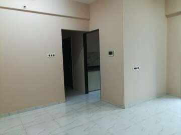 Room in 2 BHK Apartment at Larkins Pride Palms, Kolshet Road – for Rent