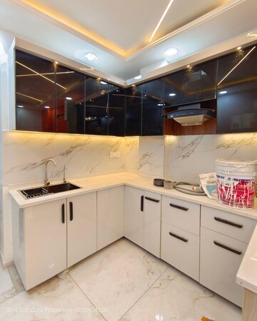 Kitchen in 2 BHK Builder Floor at Shastri Nagar – for Rent