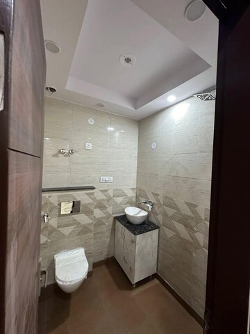 Bathroom in 2 BHK Builder Floor at Shastri Nagar – for Rent