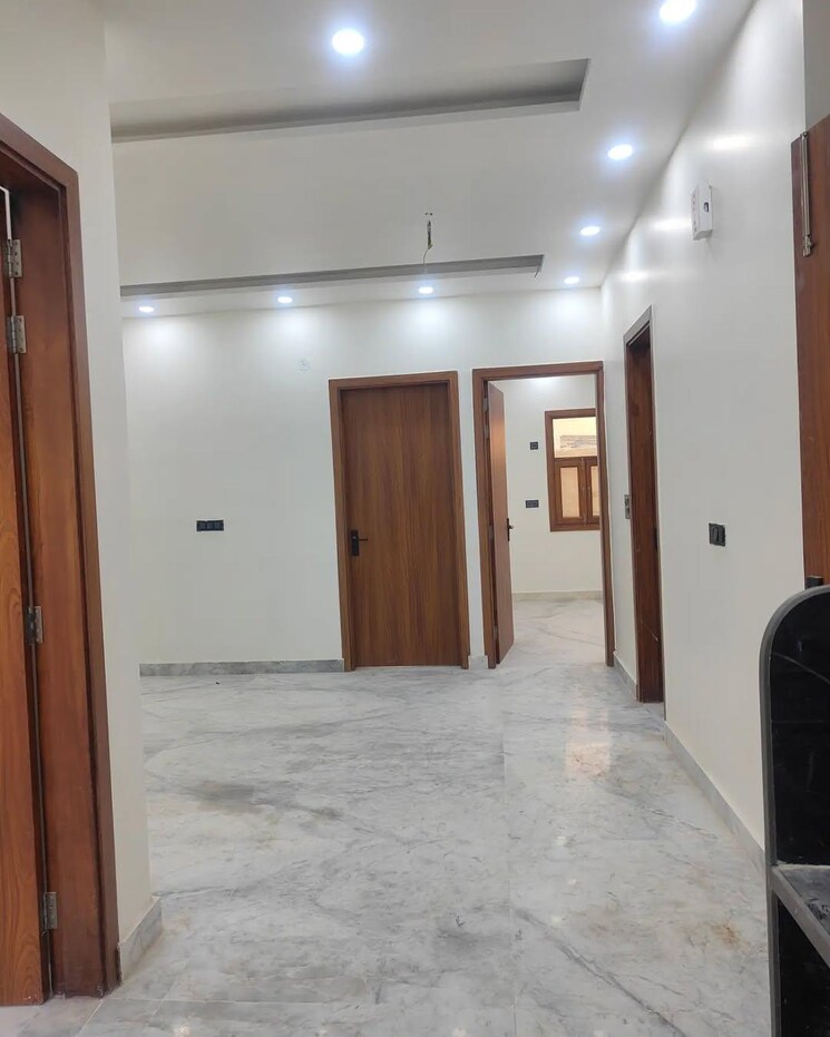 Room, shastri nagar 3.5 Bedroom 950 Sq.Ft. Builder Floor In Shastri Nagar Delhi 7881310