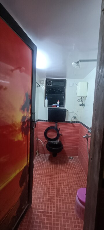 Bathroom in 2.5 BHK Apartment at Sagar Avenue, Santacruz East – for Rent