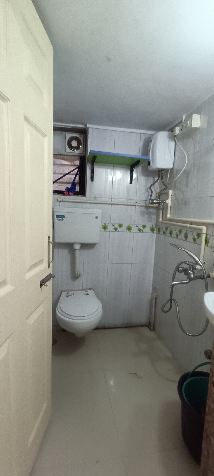 Bathroom, krishna-regency-satacruz 1 Bedroom 400 Sq.Ft. Apartment In Santacruz East Mumbai 7881447