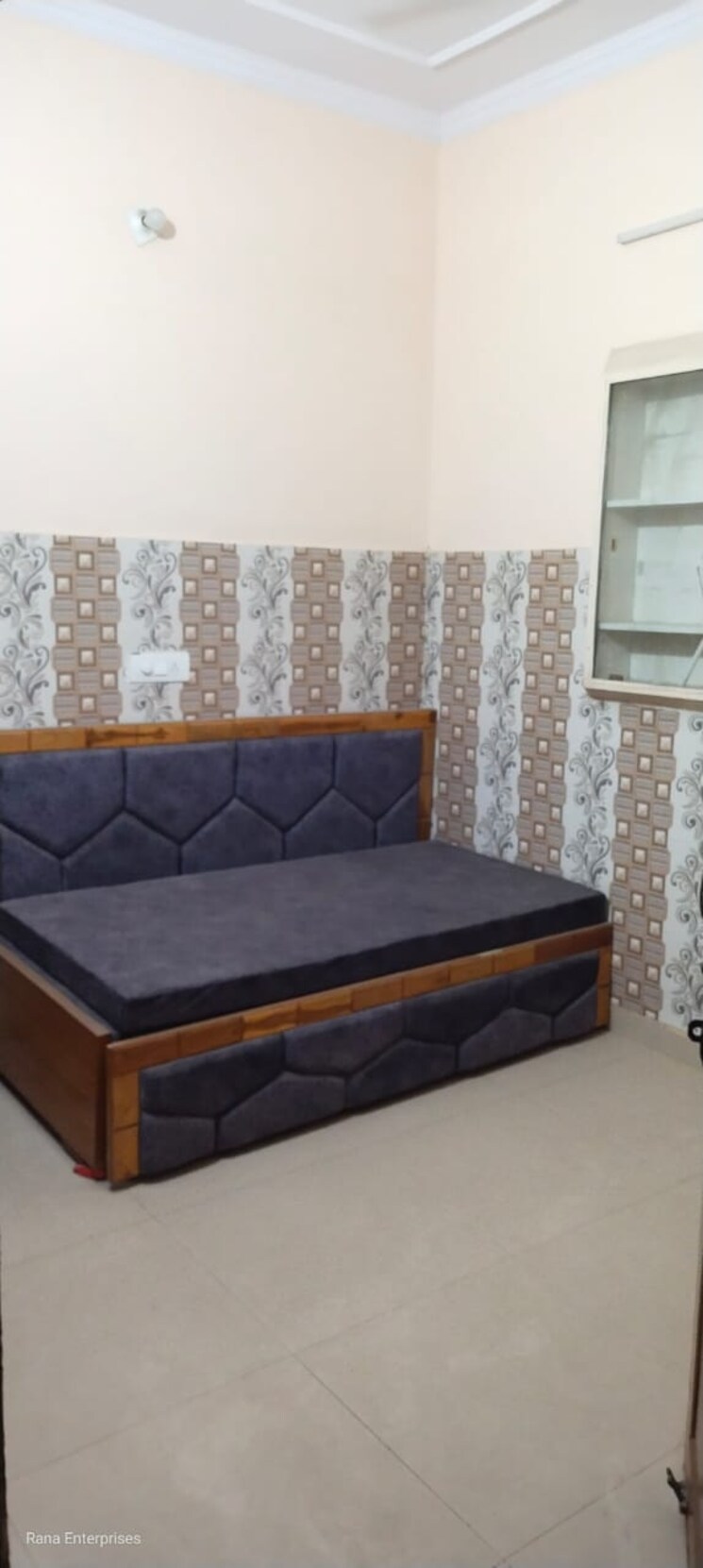 Master Bedroom, sai-kunj-new-palam-vihar 2 Bedroom 750 Sq.Ft. Builder Floor In New Palam Vihar Phase 3 Gurgaon 7881470