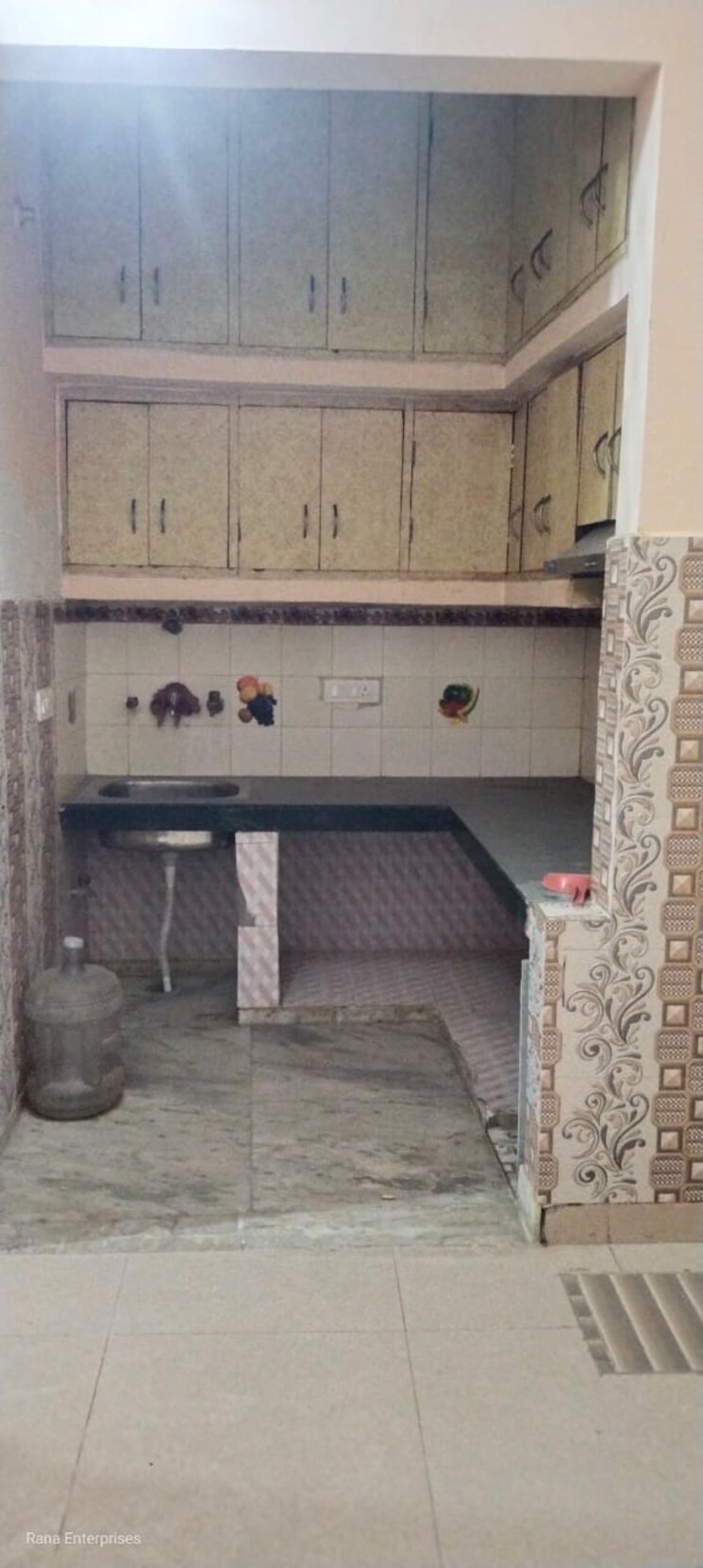 Bathroom, sai-kunj-new-palam-vihar 2 Bedroom 750 Sq.Ft. Builder Floor In New Palam Vihar Phase 3 Gurgaon 7881470