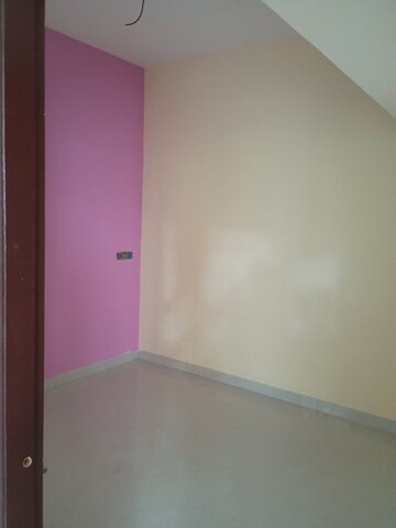 Room in 2 BHK Independent House at Angol – for Rent